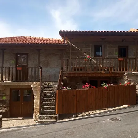 Хостел Da Moura Маус-де-Салас