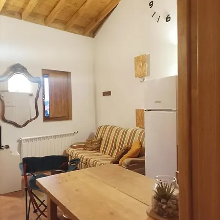 Da Moura Auberge de jeunesse Maus de Salas