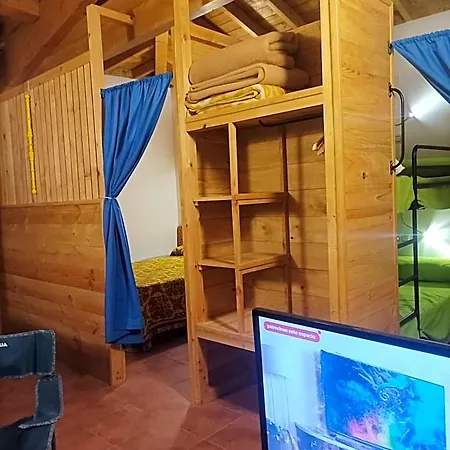 Da Moura Hostal Maus de Salas
