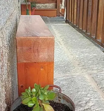 Da Moura Hostal Maus de Salas