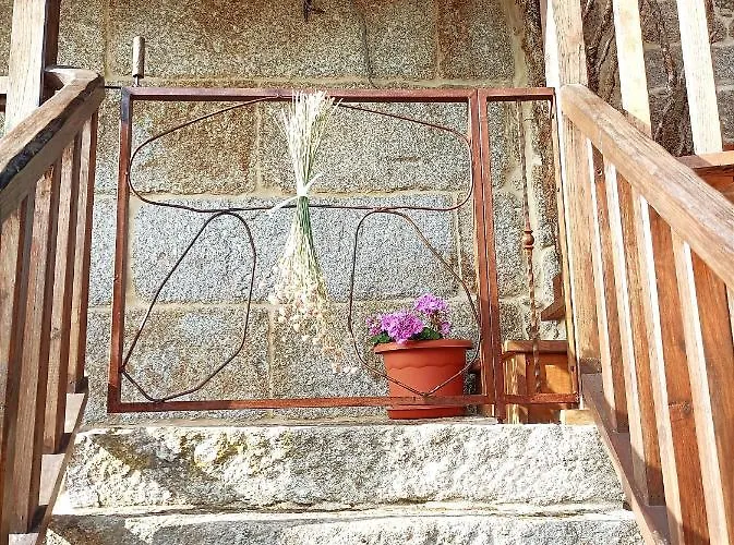 Хостел Da Moura *