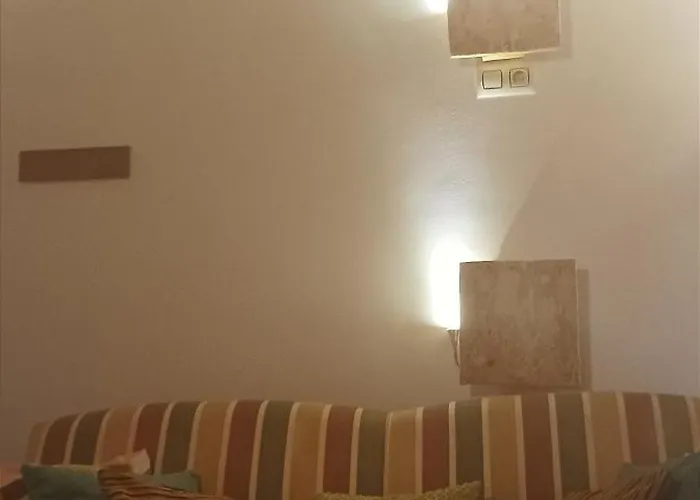 Da Moura Маус-де-Салас